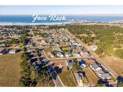 800-2688 Cascara Ave, Bandon, OR, 97411-9055 | Card Image