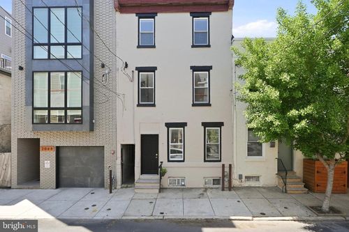 2066 E Fletcher St, PHILADELPHIA, PA, 19125-1540 | Card Image