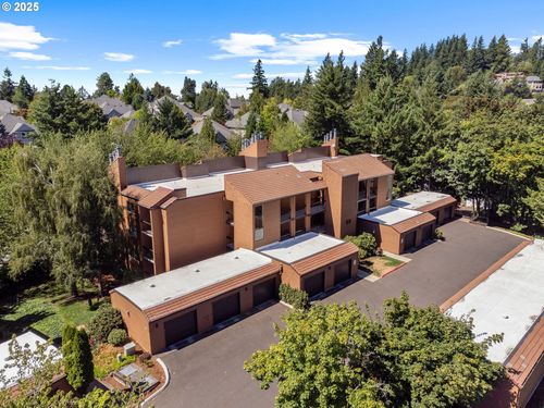 168 Oswego Smt, Lake Oswego, OR, 97035-1021 | Card Image