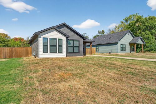 1425 S 7th Ave, Denison, TX, 75021-6400 | Card Image