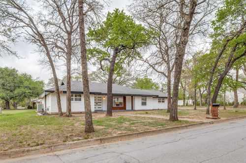 6016 Jacqueline Rd, Fort Worth, TX, 76112-3914 | Card Image