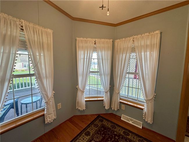 20 Stoneridge Ln, House other with 3 bedrooms, 2 bathrooms and 2 parking in Grove City PA | Image 15