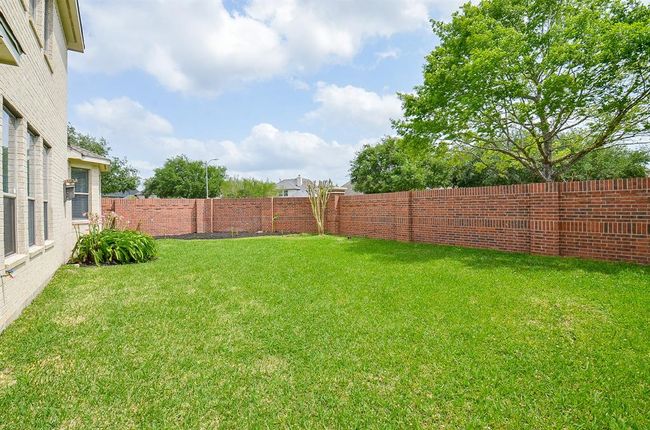 3911 Fallsbrook Ct, House other with 4 bedrooms, 4 bathrooms and null parking in Sugar Land TX | Image 29