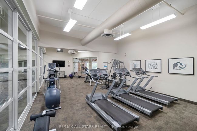 68 Celebrity Greens Way, Condo with 3 bedrooms, 2 bathrooms and 1 parking in Markham ON | Image 37