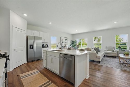 21806 Lucca Ln, Peculiar, MO, 64078 | Card Image