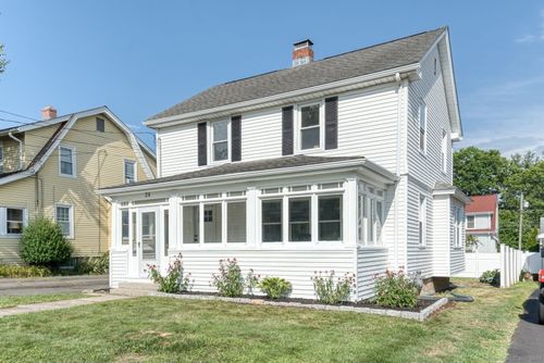 24 Troy St, West Hartford, CT, 06119-1756 | Card Image