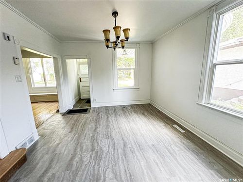 50 Assiniboia Ave, Yorkton, SK, S3N1N6 | Card Image