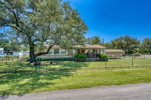 122 Heritage Drive, Johnson City, TX, 78636 | Card Image