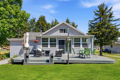 432 7th Avenue W, Andalusia, IL, 61232 | Card Image