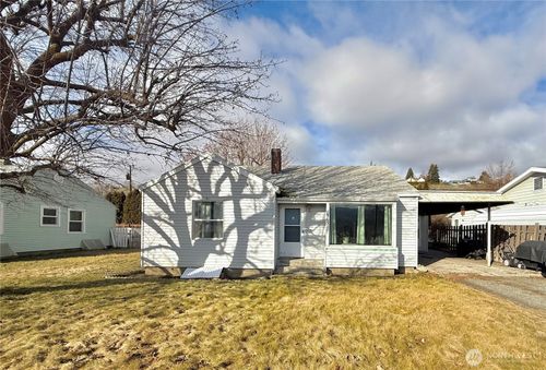 965 3rd Ave N, Okanogan, WA, 98840-9631 | Card Image