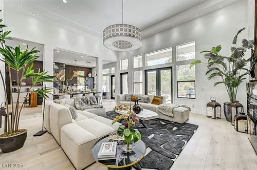 55 Avenida Sorrento, Henderson, NV, 89011-3205 | Card Image