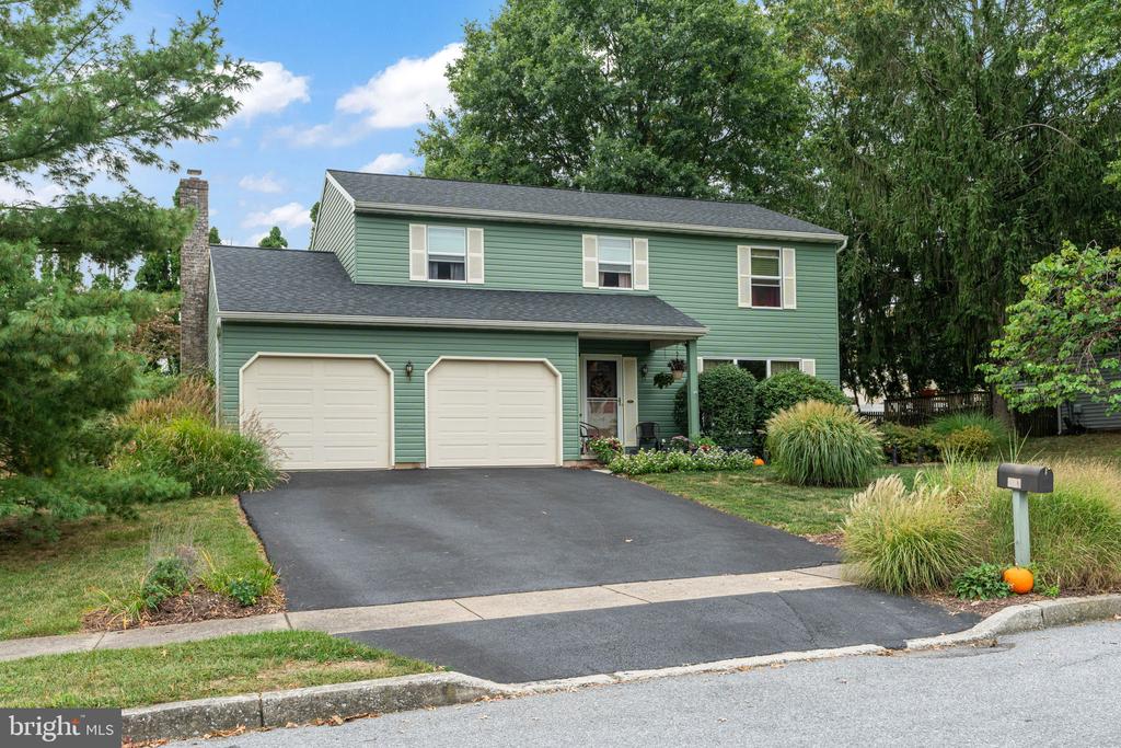 Laurel Glen Dr, Harrisburg, PA 17110