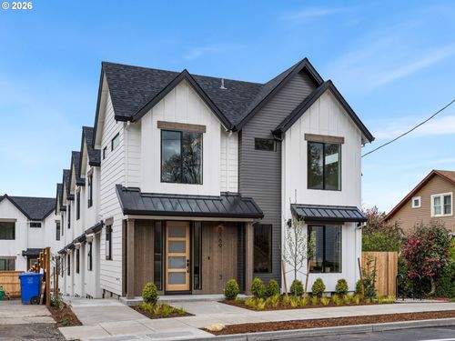 5-5177 Se 28th Ave, Portland, OR, 97202-4504 | Card Image
