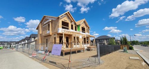 2242 81 St Sw, Calgary, AB, T3H3V9 | Card Image
