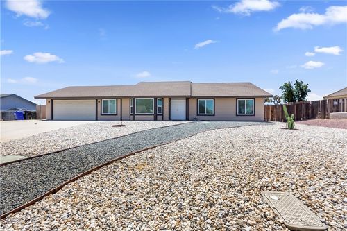 11471 Hollyvale, Victorville, CA, 92392 | Card Image