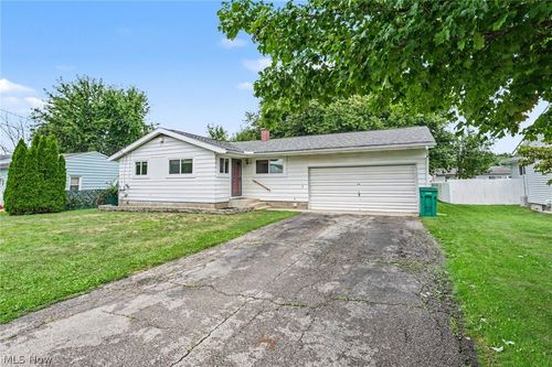 1313 E 29th St, Ashtabula, OH, 44004-5111 | Card Image