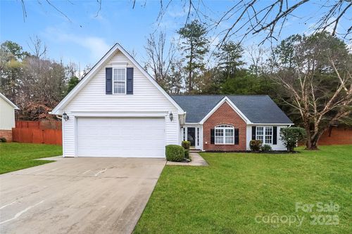 124 Autumn Woods Blvd, Mount Holly, NC, 28120-2442 | Card Image