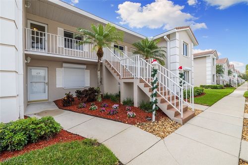 j-205-6900 Dennis Cir, NAPLES, FL, 34104-8741 | Card Image