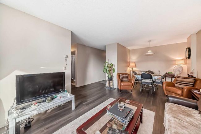411 - 4944 Dalton Drive Nw, Home with 2 bedrooms, 1 bathrooms and 1 parking in Calgary AB | Image 12