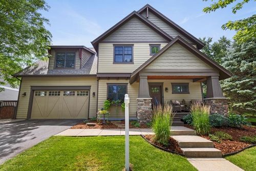 16958 Dynamic Dr, Lakeville, MN, 55044-6049 | Card Image