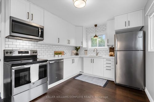 47 Battlefield Dr, Stoney Creek, ON, L8G1V1 | Card Image