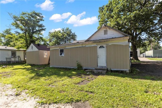 Back of property | Image 25