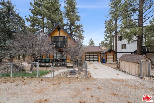 1044 G Ln, Big Bear City, CA, 92314-9238 | Card Image
