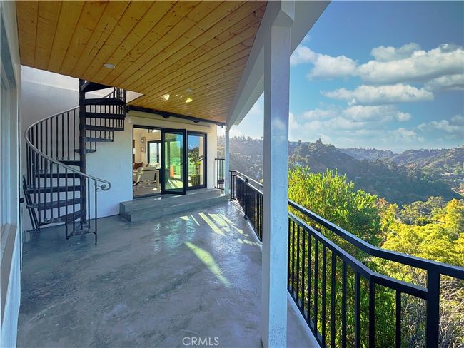 8280 Grand View Dr, House other with 3 bedrooms, 4 bathrooms and 2 parking in LOS ANGELES CA | Image 47