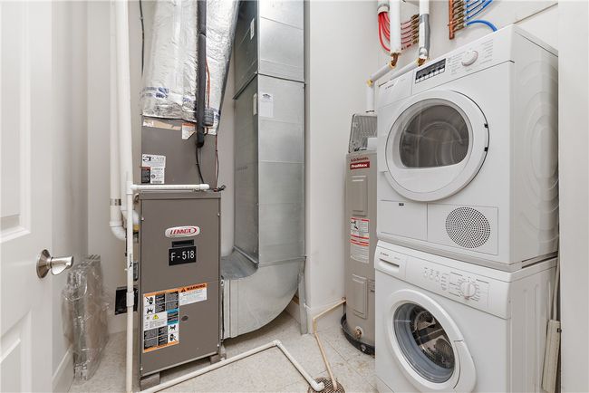 APT-518 - 301 5 Th Ave, Condo with 2 bedrooms, 2 bathrooms and 1 parking in Pittsburgh PA | Image 6