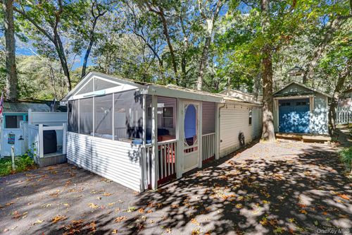 46 Anchor Path, Baiting Hollow, NY, 11933-1251 | Card Image