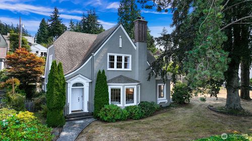 721 15th St, Bellingham, WA, 98225-6307 | Card Image