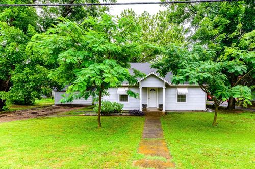409 S College Drive, Keene, TX, 76059 | Card Image