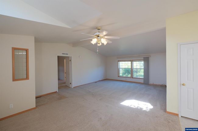 1510 Lafayette St Se, House other with 3 bedrooms, 2 bathrooms and null parking in Albany OR | Image 7