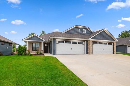 2739 Castaway Court, BELLEVUE, WI, 54311 | Card Image