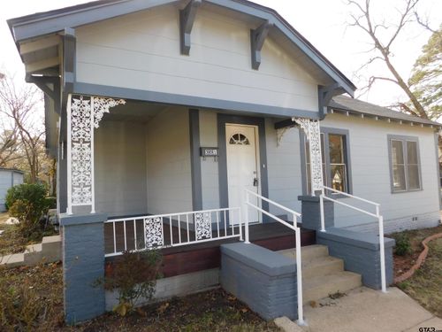 301 W Mcdonald St, Mineola, TX, 75773-1608 | Card Image