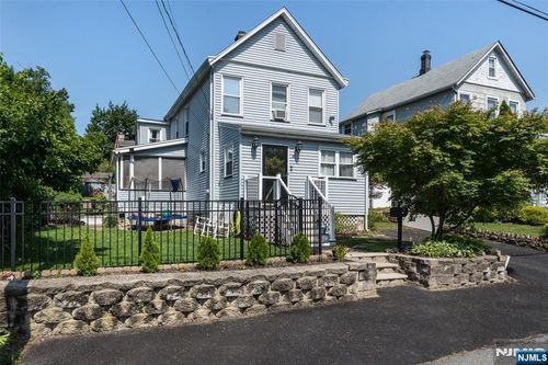 35 Brook St, Butler, NJ, 07405-1365 | Card Image