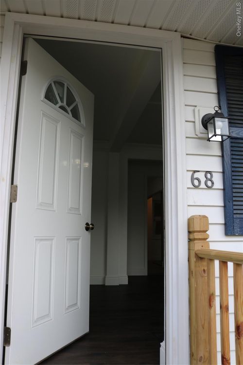 68 Cranberry St, Central Islip, NY, 11722-4922 | Card Image