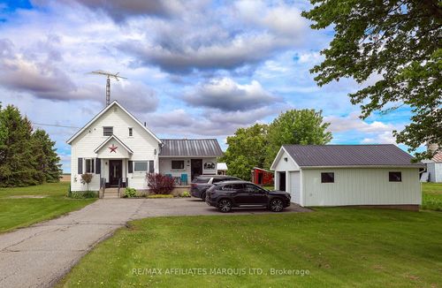 11991 County Rd 18, Williamsburg, ON, K0C2H0 | Card Image