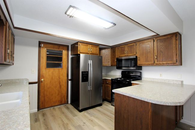 803 Pine Run, House other with 4 bedrooms, 2 bathrooms and null parking in Angola IN | Image 8
