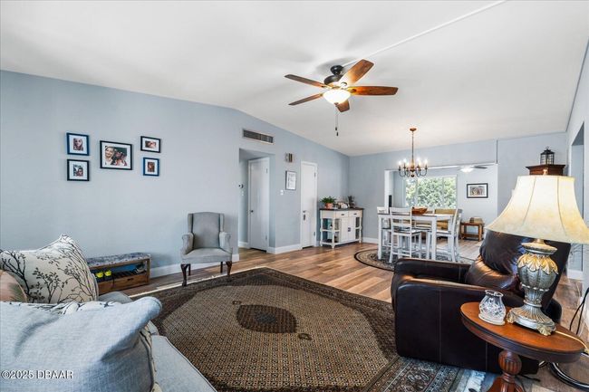 3227 S Peninsula Dr, House other with 2 bedrooms, 2 bathrooms and null parking in DAYTONA BEACH SHORES FL | Image 9