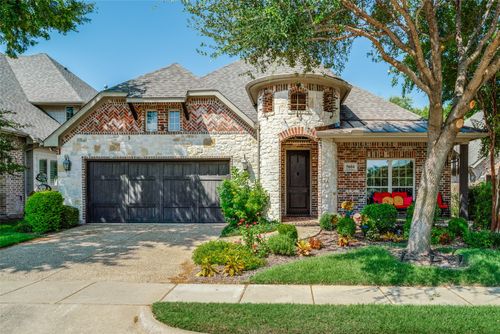 5604 Hummingbird Ln, Fairview, TX, 75069-6804 | Card Image