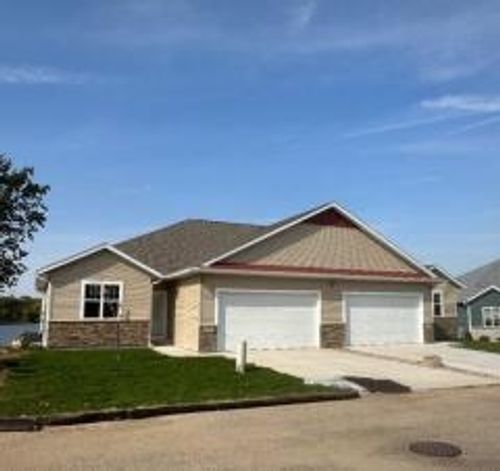 218 Baker Blvd, BEAVER DAM, WI, 53916-3502 | Card Image