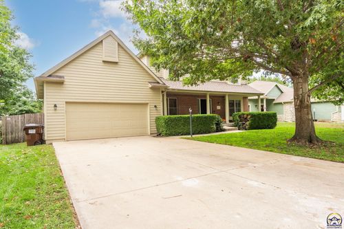 1017 Stoneridge Dr, Lawrence, KS, 66049-4771 | Card Image