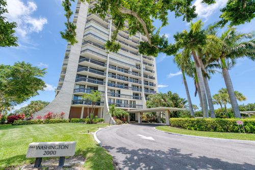 303-2000 Presidential Way, West Palm Beach, FL, 33401 | Card Image