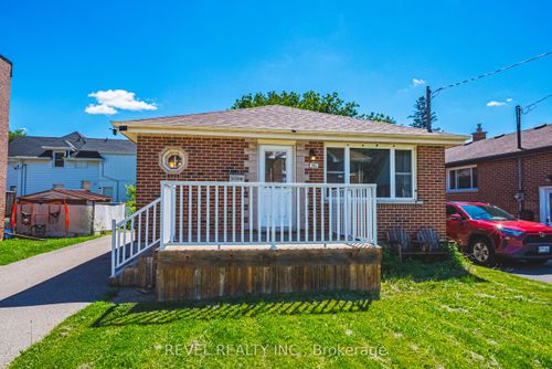 146 Superior St, Brantford, ON, N3S2L4 | Card Image