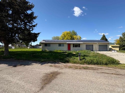 400 Scenic Dr, Emmett, ID, 83617-9587 | Card Image