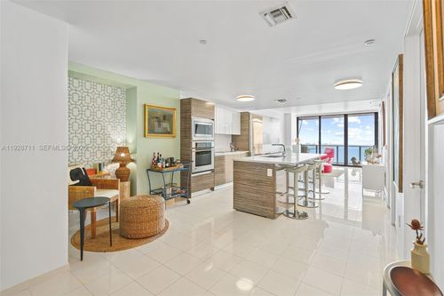 apt-3904-460 Ne 28th St, Miami, FL, 33137-5089 | Card Image