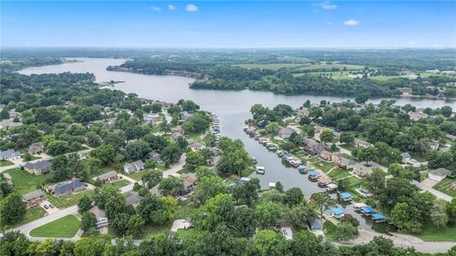 244 N Winnebago Dr, Lake Winnebago, MO, 64034-9319 | Card Image