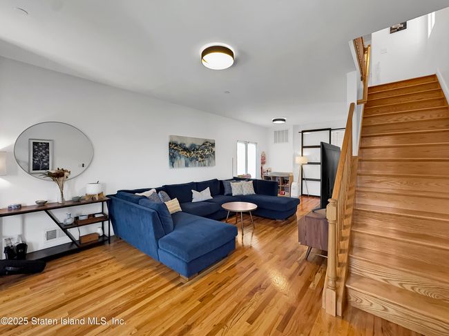 19 Scribner Ave | Image 5