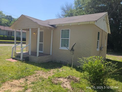 10 Hester Dr, Dublin, GA, 31021-3392 | Card Image